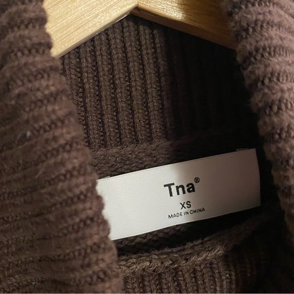 TNA York Turtleneck - Size XS - Picture 6 of 6